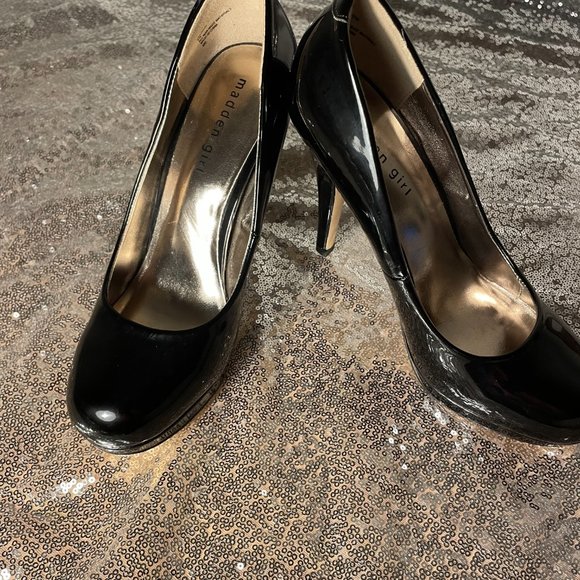 Madden Girl Platform Pumps Size 8 1.2 - Picture 2 of 5